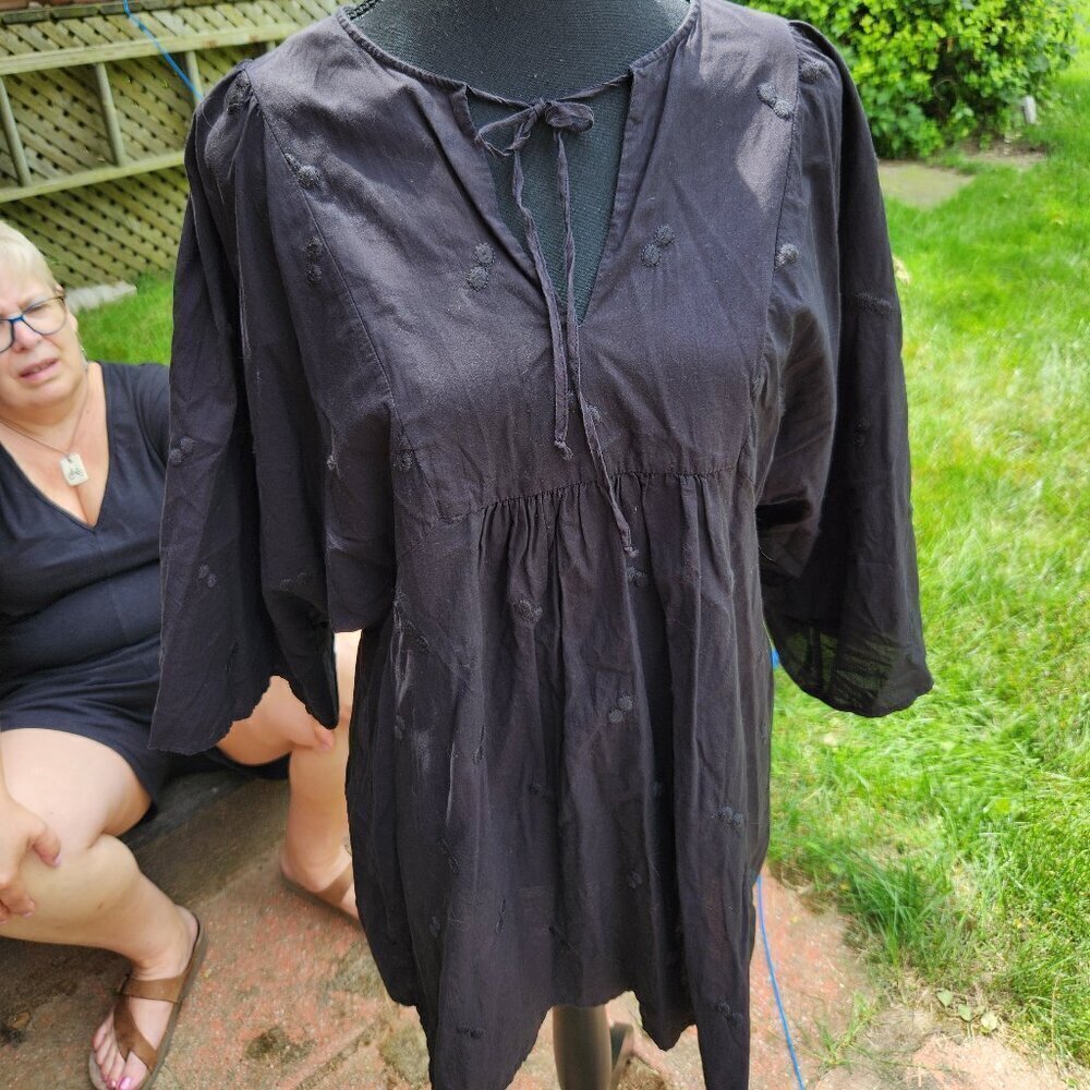 P284. Karl Lagerfeld Black Cotton Empire Waisted Blouse w/3/4-sleeves |S/M